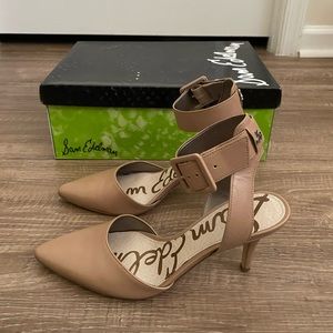 Sam Edelman Okala Pumps in Nude Leather